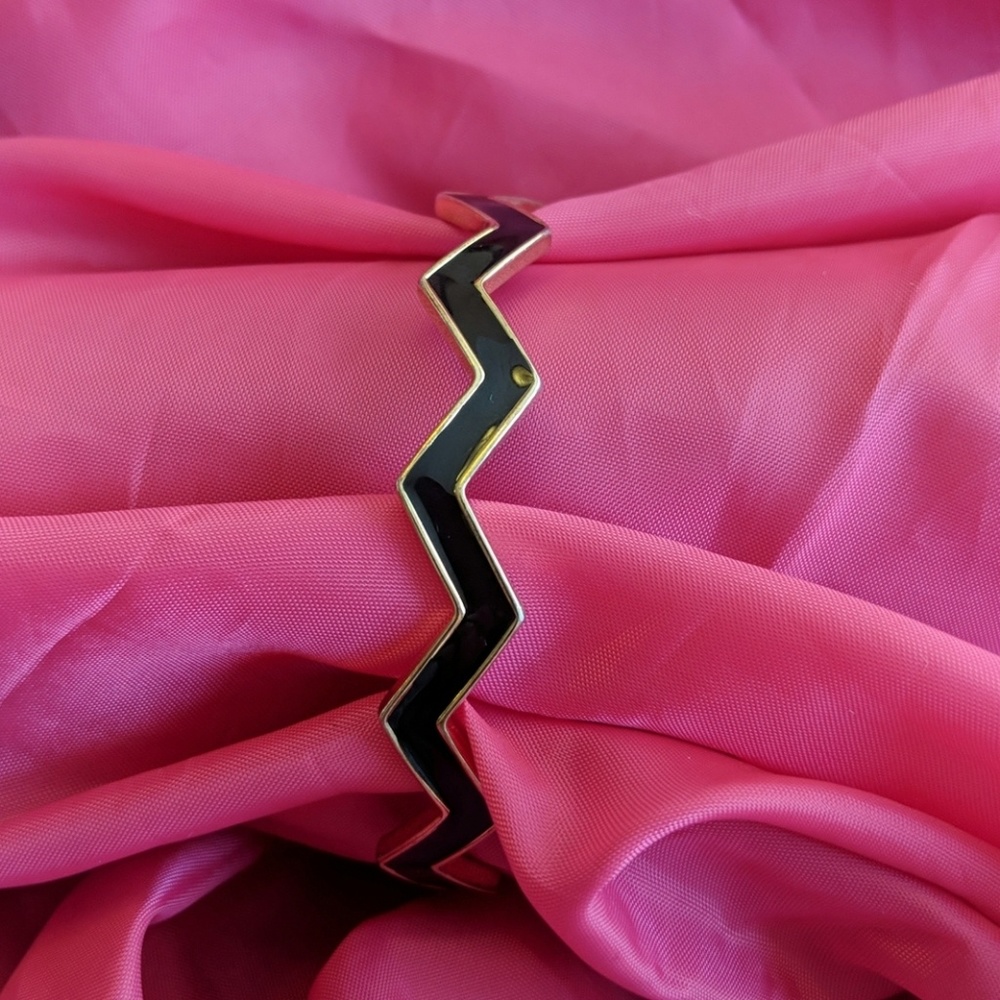 Bracelet from the E!live from the carpet collectio